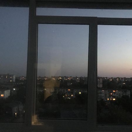 Найгарніша Квартира В Черкасах! Tjerkasy Exteriör bild